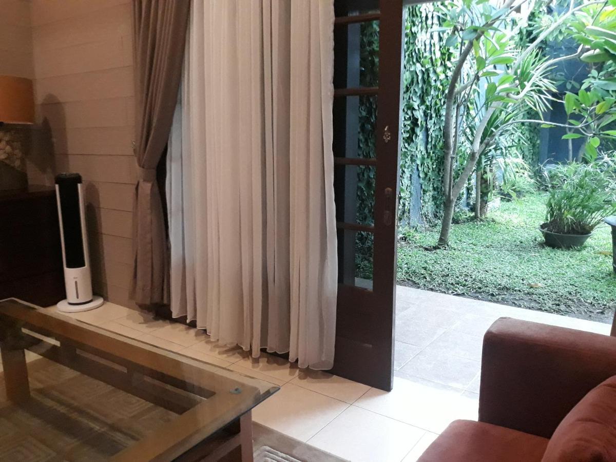 Alsalam Syariah Guesthouse Solo Exterior foto